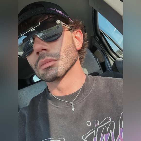 Meet your Posher, Cale - Picture 10 of 11